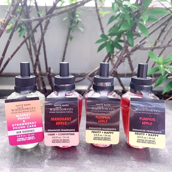 BBW pumpkin apple & market peach and strawberry pound cake wallflower refill set - Picture 9 of 10